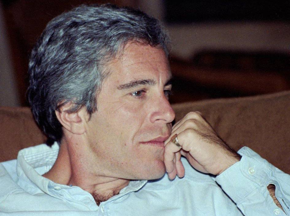 Epshteyn hujjatlarida xatolik sabab kamida 43 nafar jabrlanuvchi ismi oshkor etilgan — WSJ